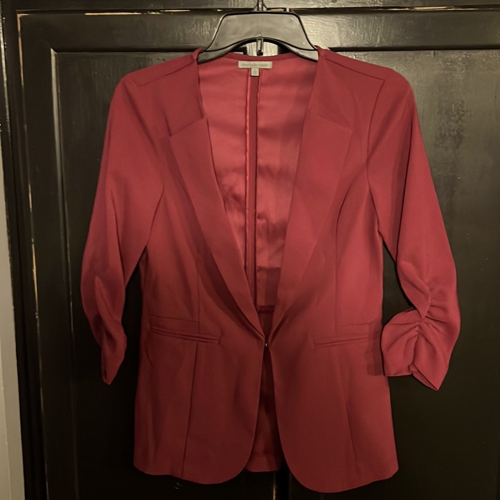 Cute Charlatte russe blazer burgundy color